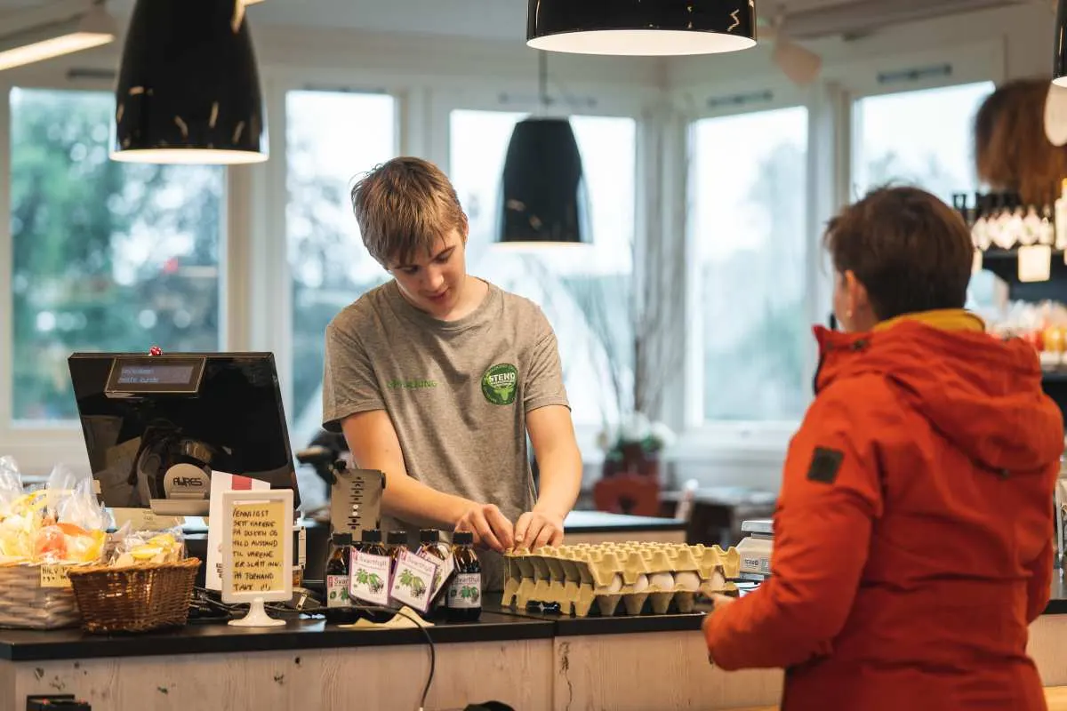 Stend Gardsbutikk og Gartneri