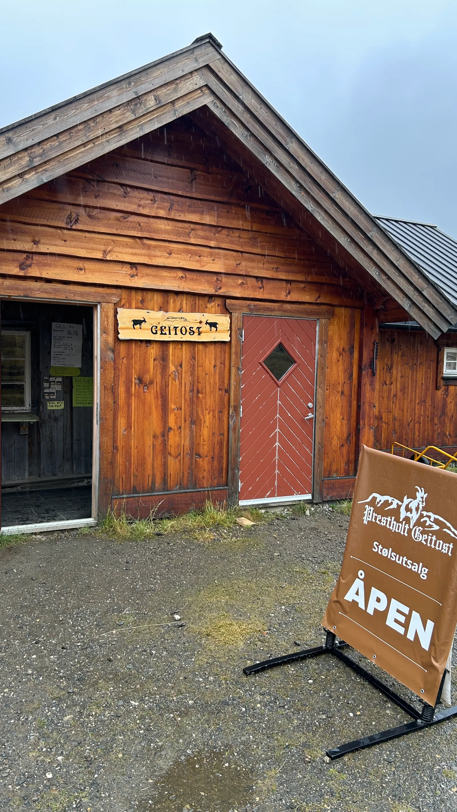 Prestholt Geitost