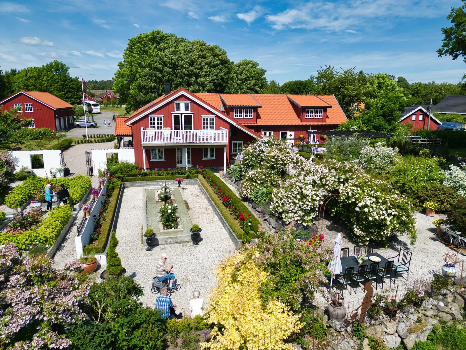 Bjellandstrand gård
