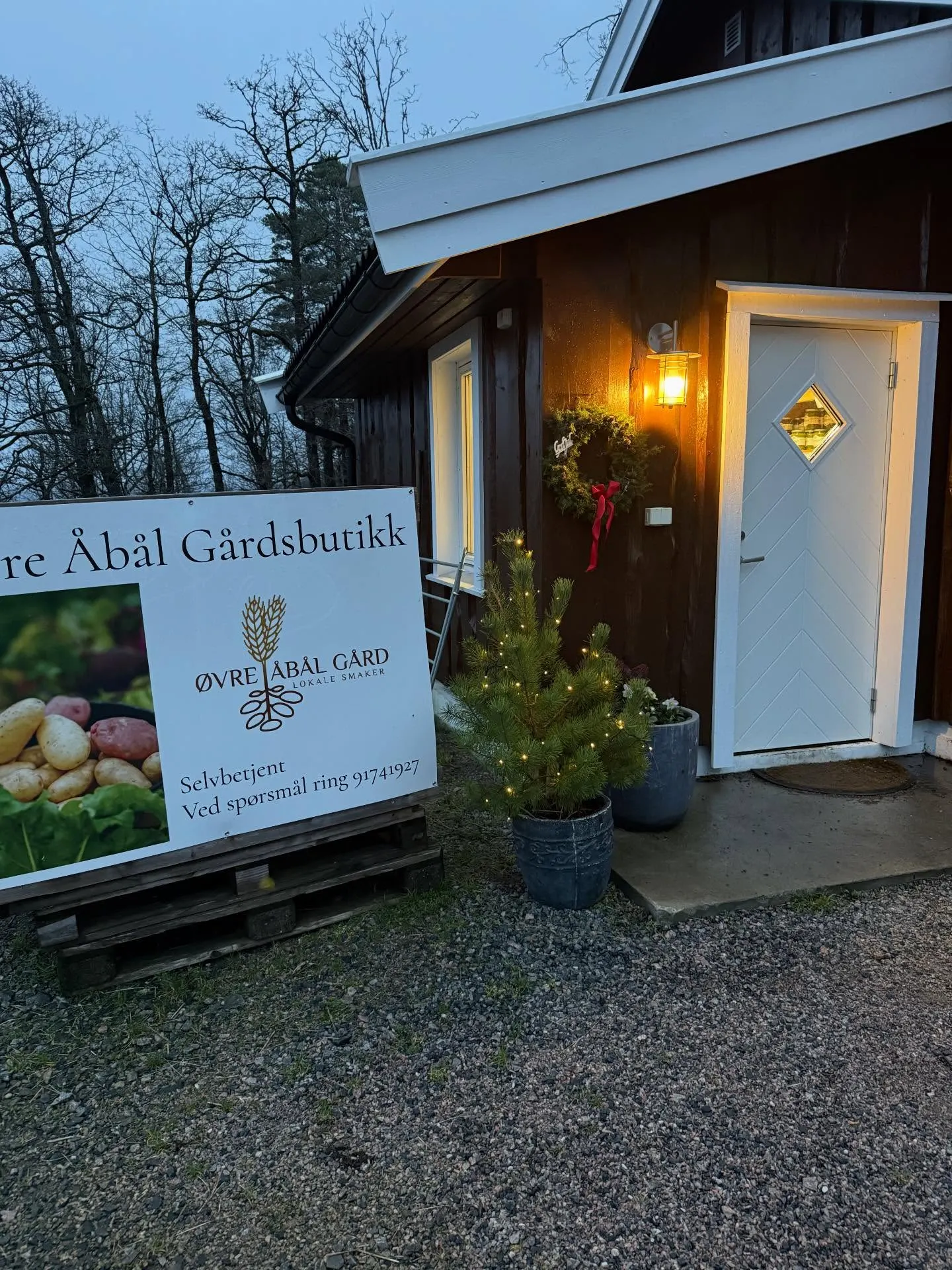 Øvre Åbål Gård