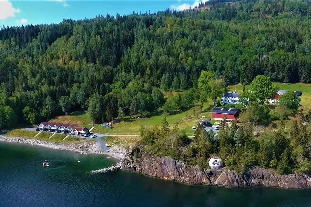 Hjellup Fjordbo AS